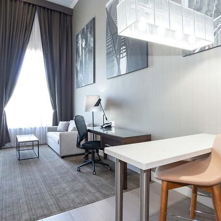 Sandman Signature Winnipeg Airport Hotel & Suites Экстерьер фото