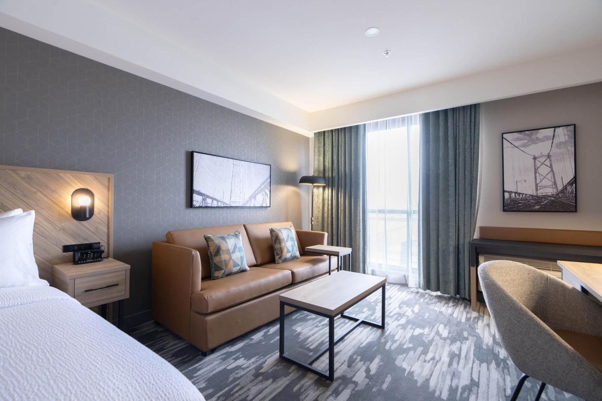 Sandman Signature Winnipeg Airport Hotel & Suites Экстерьер фото